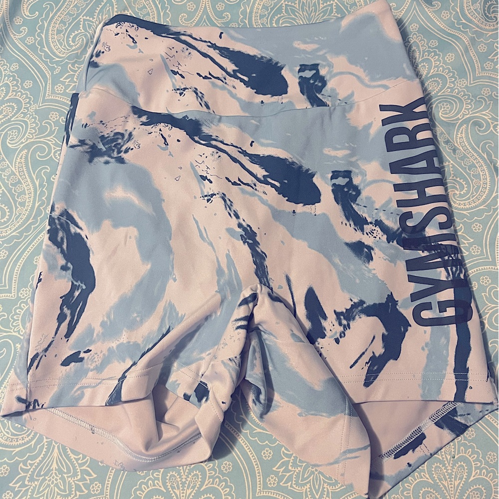 Gymshark shorts size small